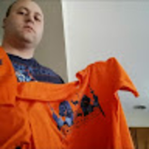 Meet your Posher, Efrain - Picture 2 of 2